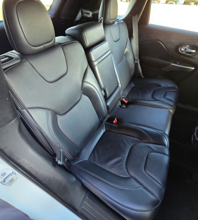 2019 Jeep Cherokee Image 44