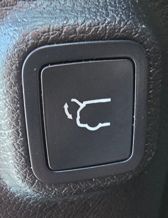 2019 Jeep Cherokee Image 46