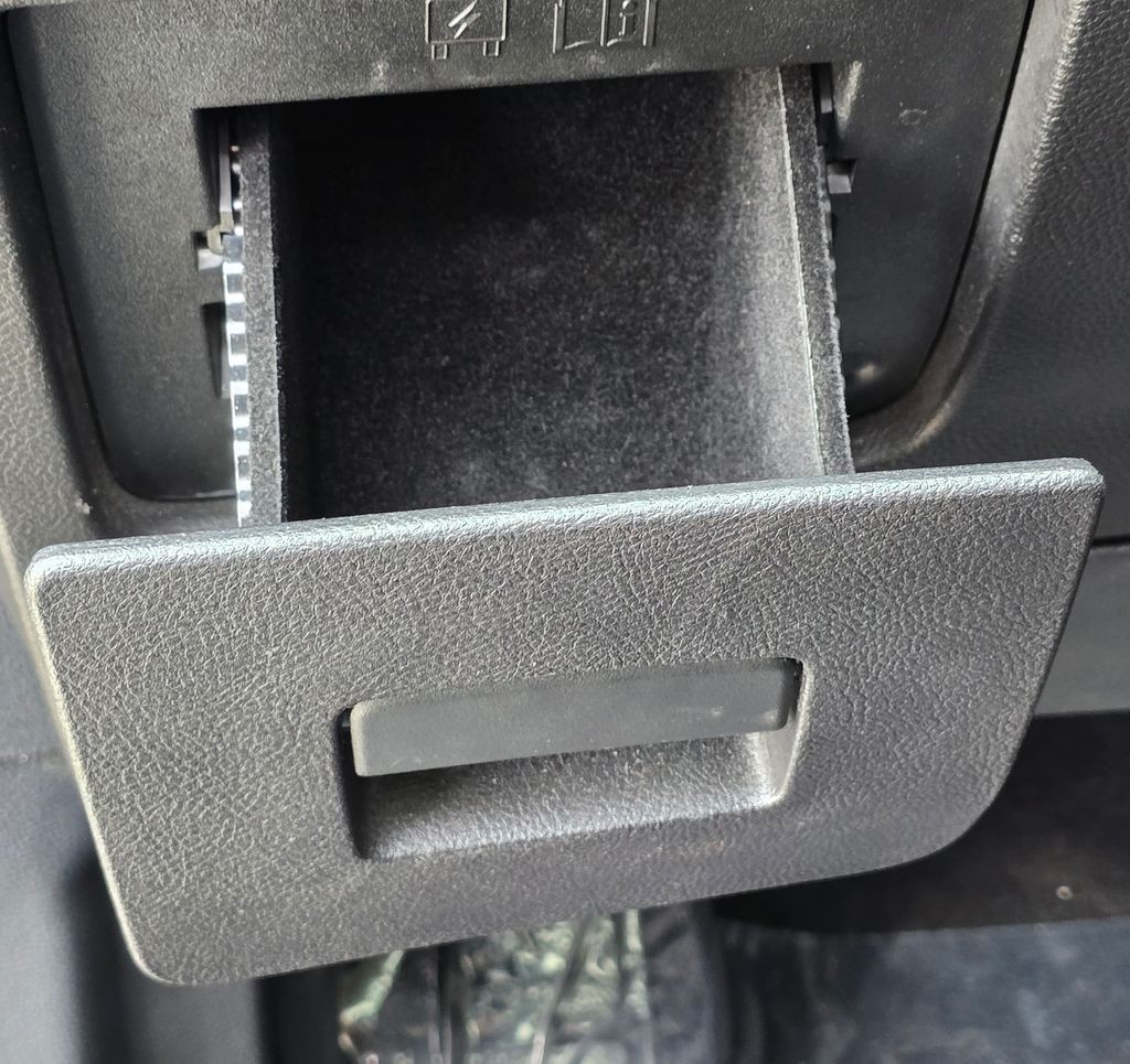 2016 Ford Edge Image 19