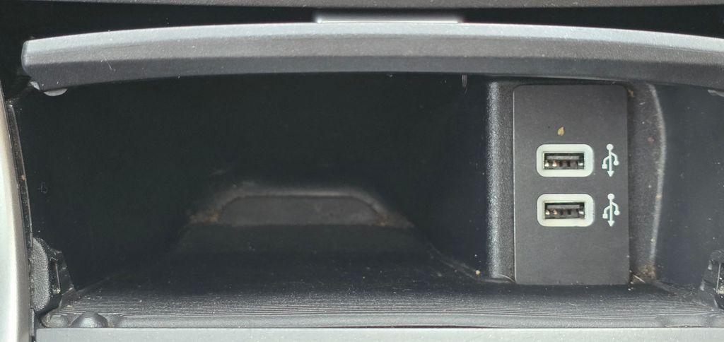 2016 Ford Edge Image 32