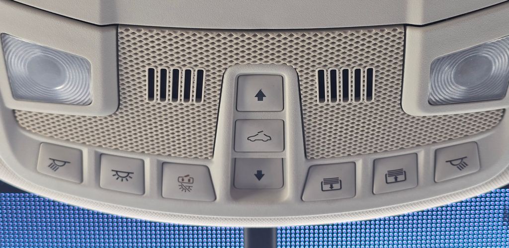 2016 Ford Edge Image 34