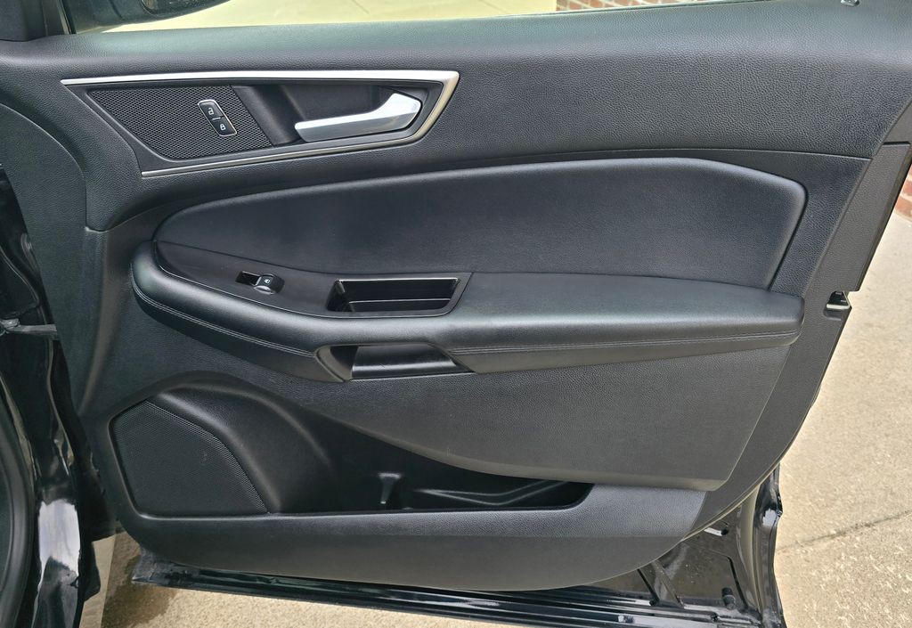 2016 Ford Edge Image 41