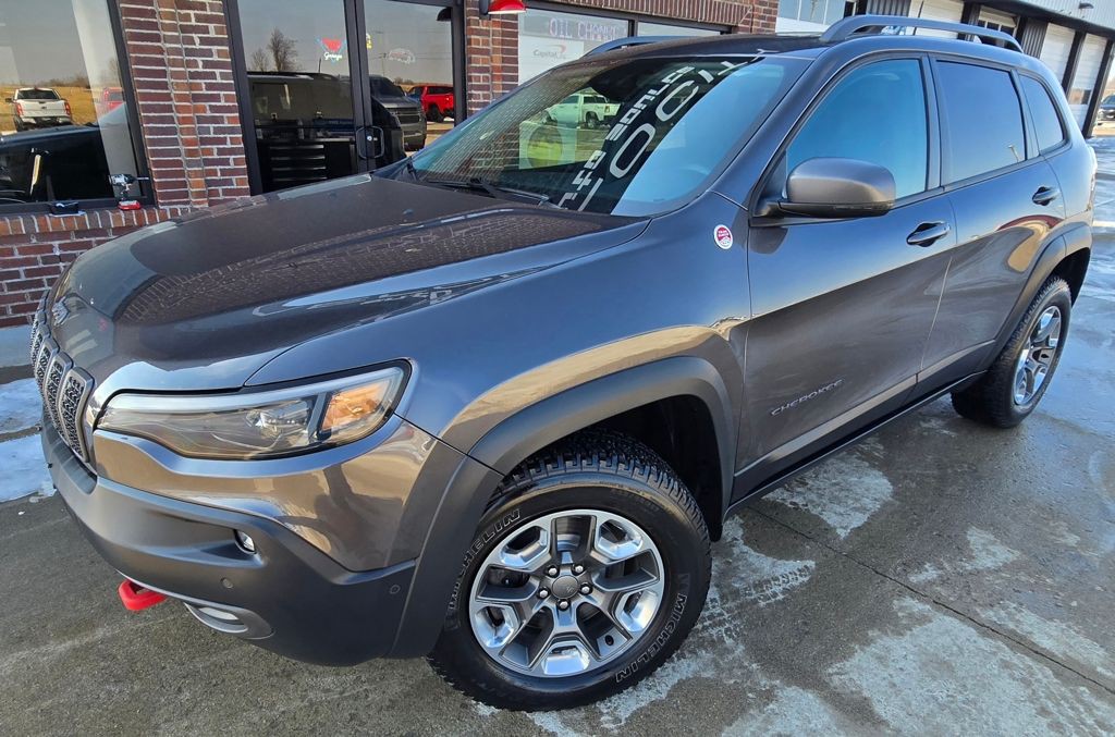 2019 Jeep Cherokee Image 2