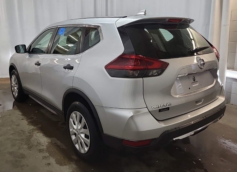 2019 Nissan Rogue Image 2