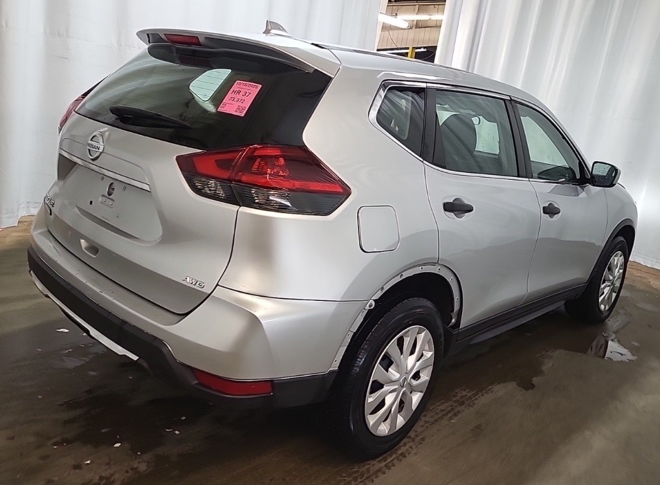 2019 Nissan Rogue Image 3