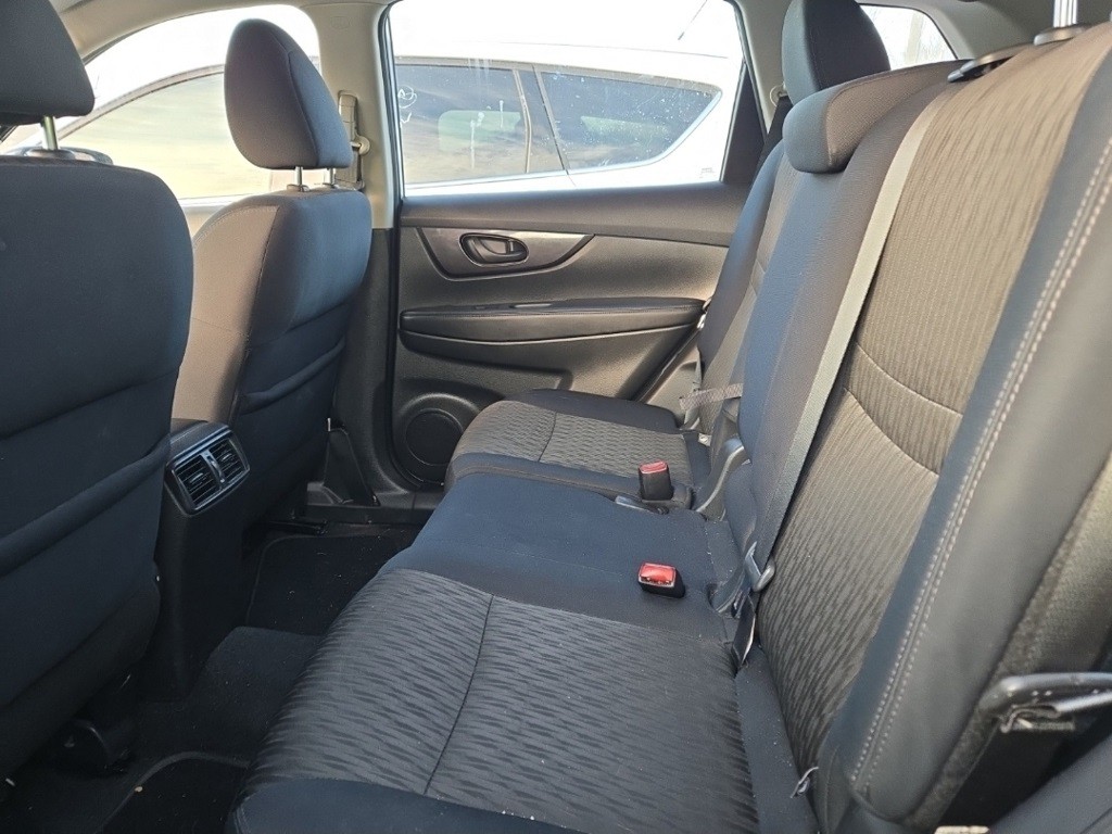 2019 Nissan Rogue Image 7