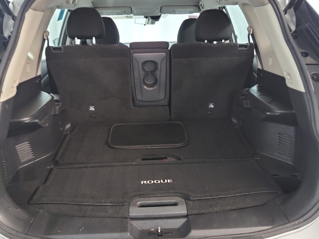 2019 Nissan Rogue Image 8