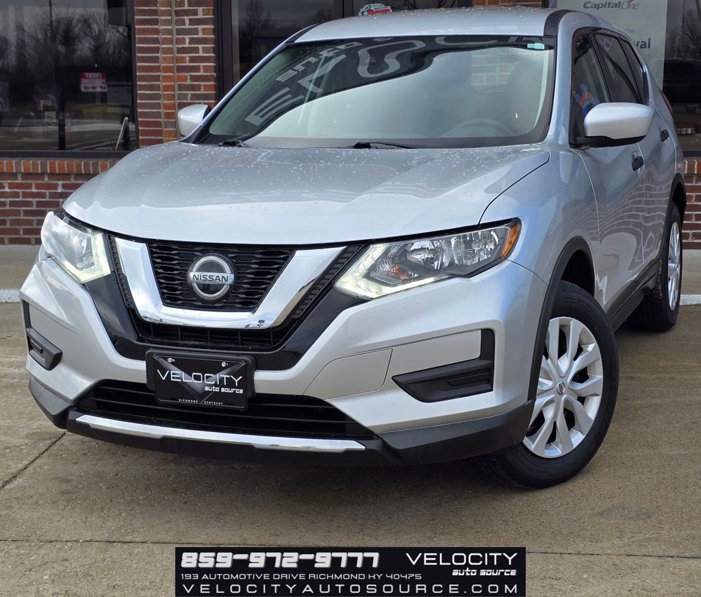 2019 Nissan Rogue Image 1