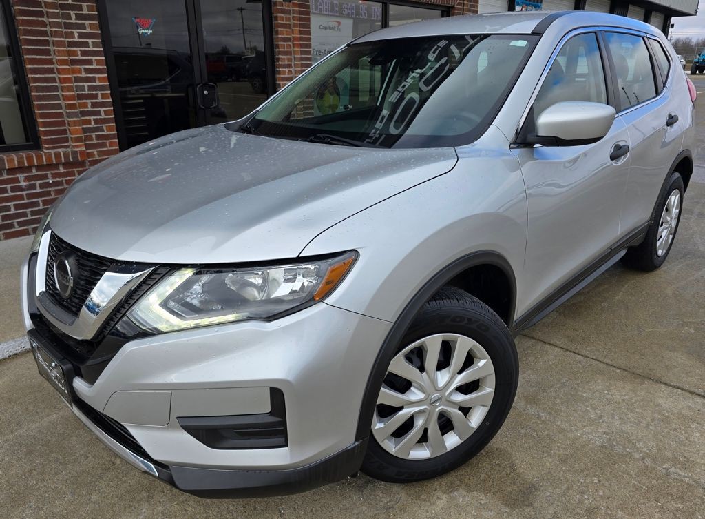 2019 Nissan Rogue Image 2