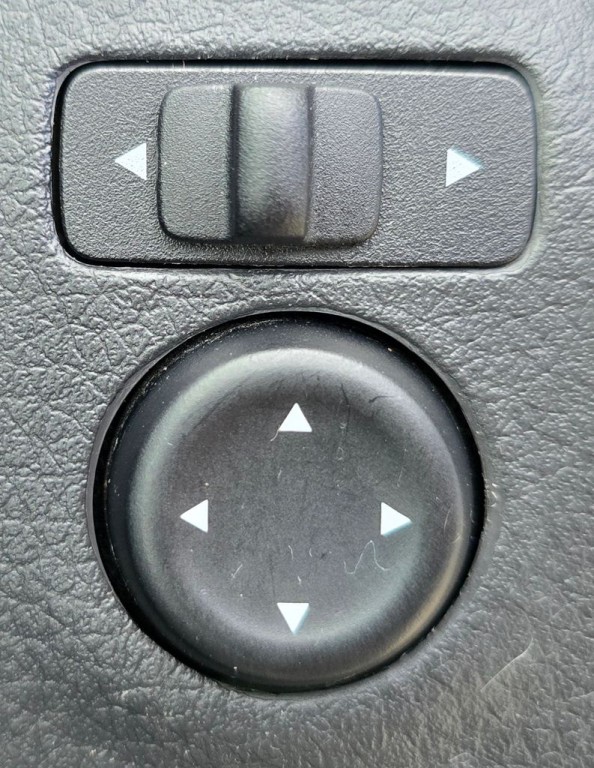 2019 Nissan Rogue Image 17