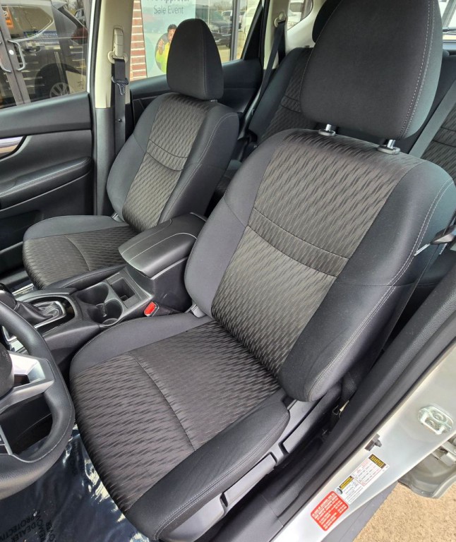 2019 Nissan Rogue Image 19