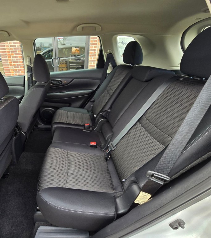 2019 Nissan Rogue Image 31