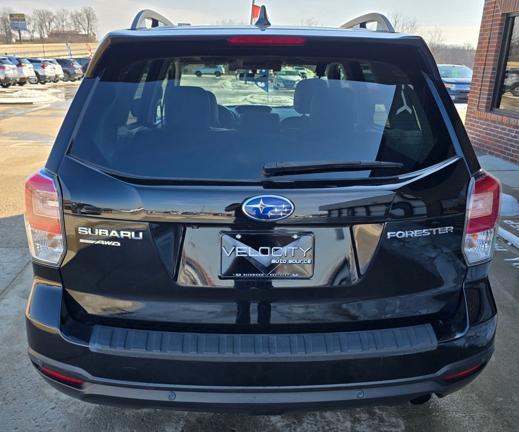 2018 Subaru Forester Image 8