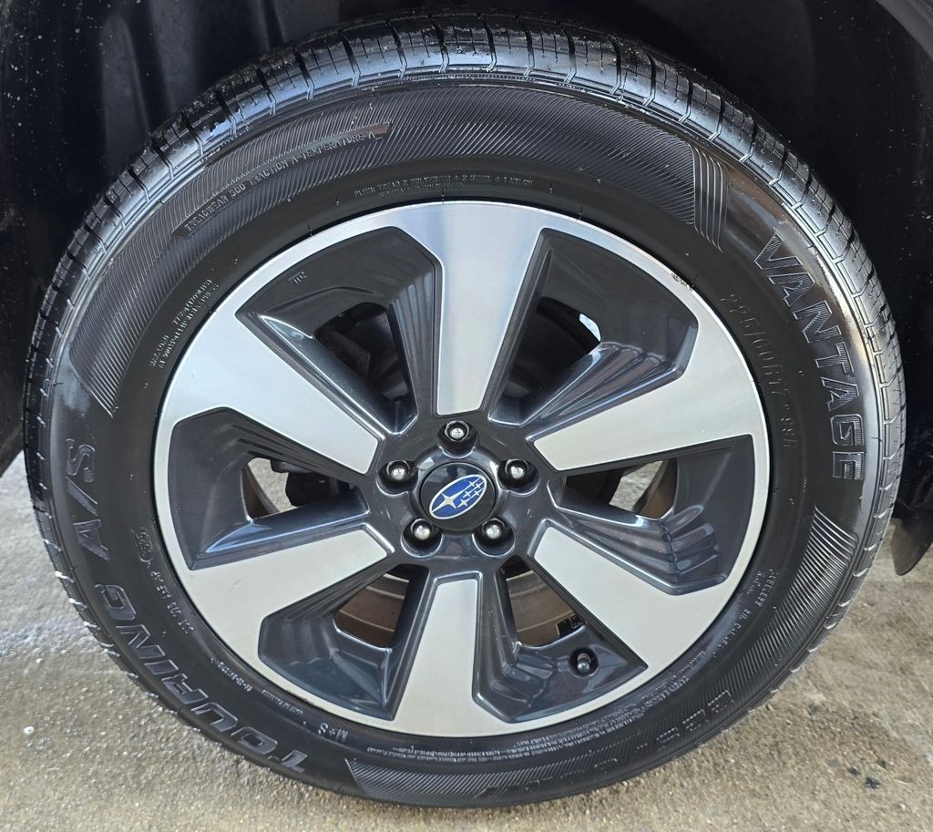 2018 Subaru Forester Image 13