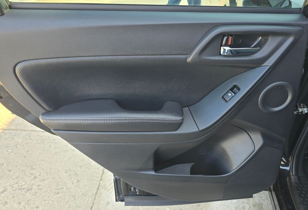 2018 Subaru Forester Image 35