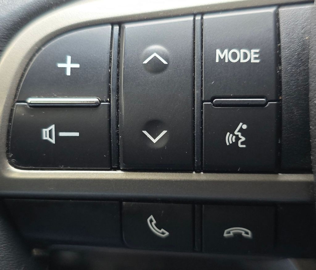 2018 Lexus ES Image 23