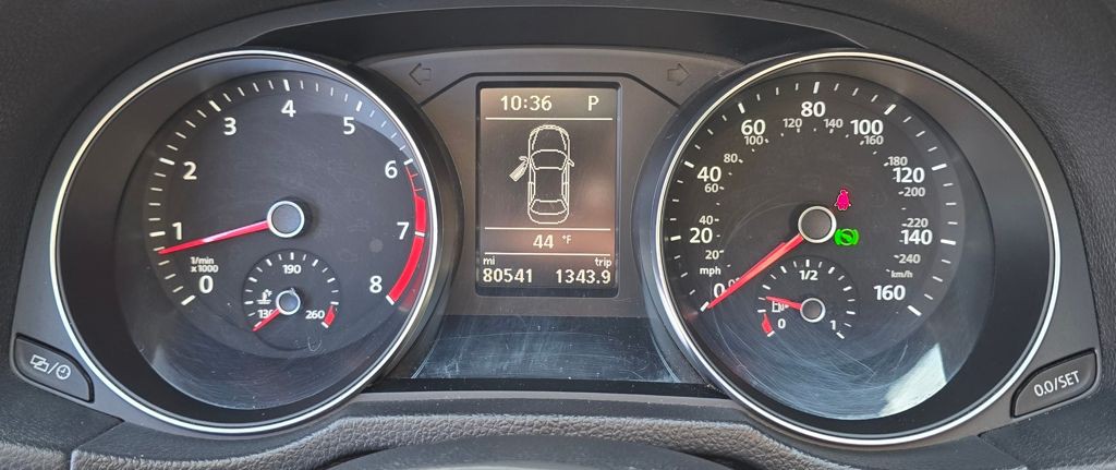 2017 Volkswagen Passat Image 24