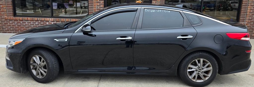 2020 Kia Optima Image 2