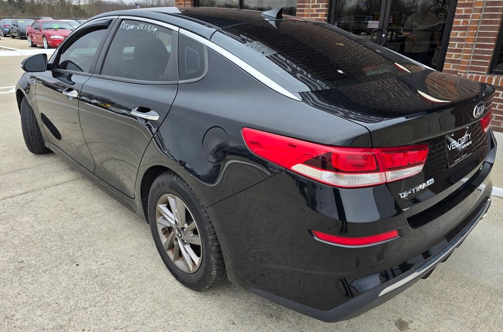 2020 Kia Optima Image 3