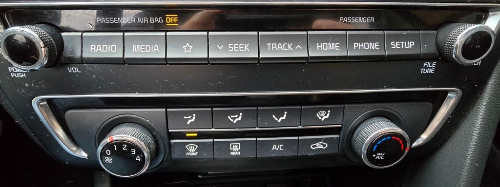 2020 Kia Optima Image 11