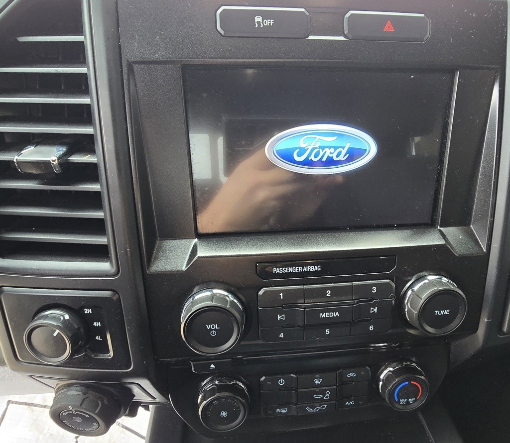 2017 Ford F-150 Image 8