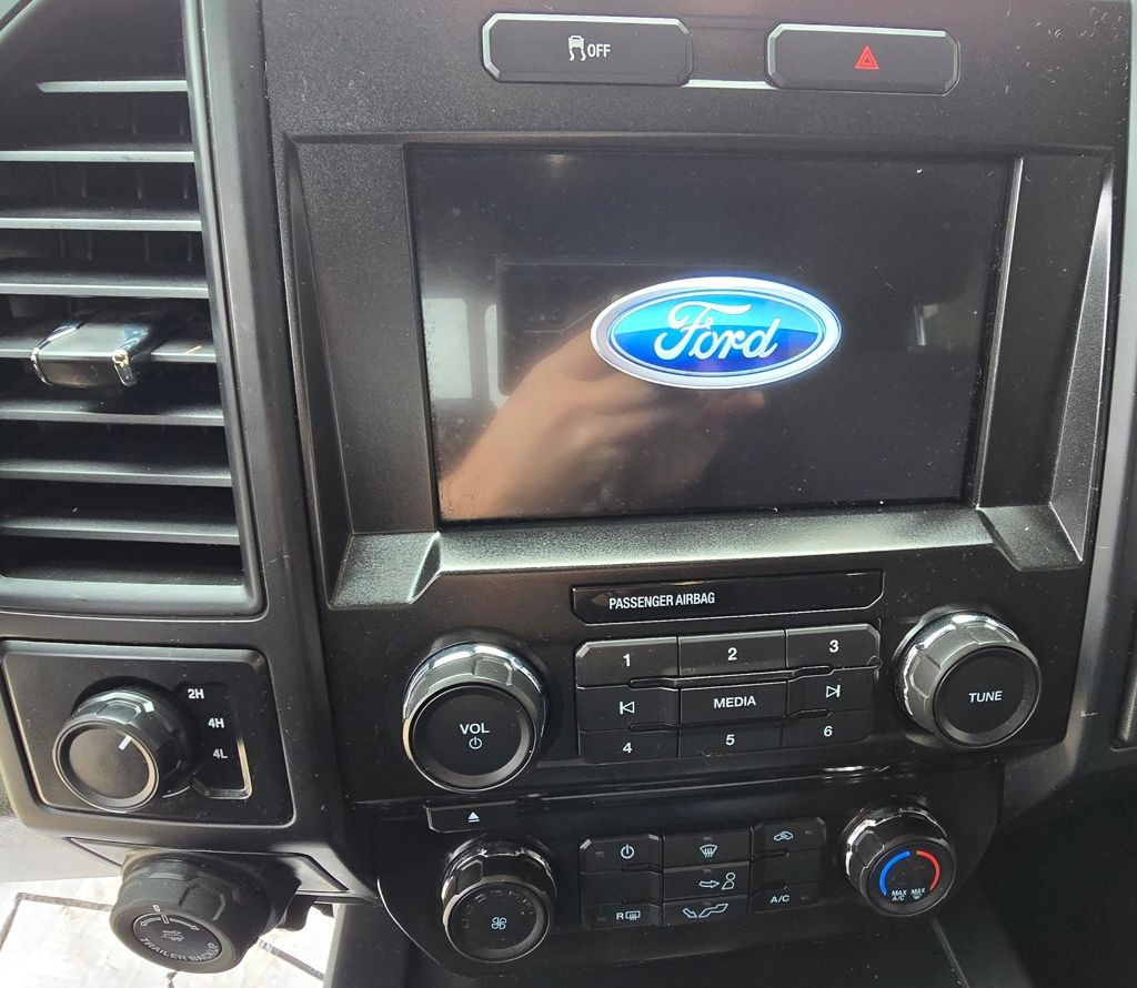 2017 Ford F-150 Image 9