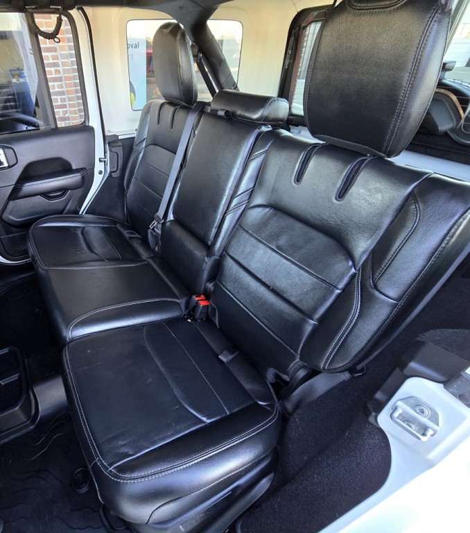 2022 Jeep Wrangler Image 40