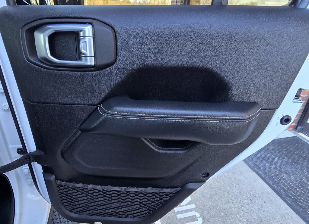 2022 Jeep Wrangler Image 46