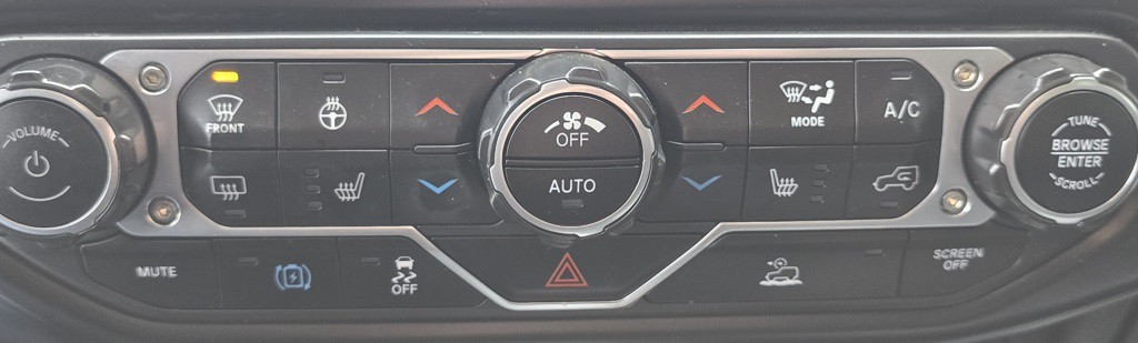 2022 Jeep Wrangler Image 11