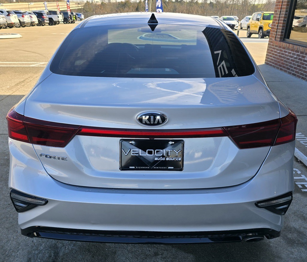 2021 Kia Forte Image 8
