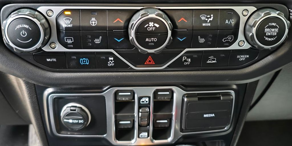 2024 Jeep Wrangler Image 10