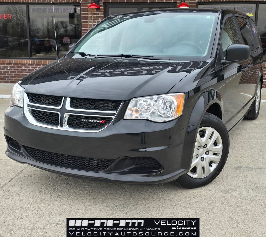 2019 Dodge Grand Caravan Image 1
