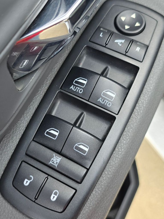 2017 RAM 1500 Image 22