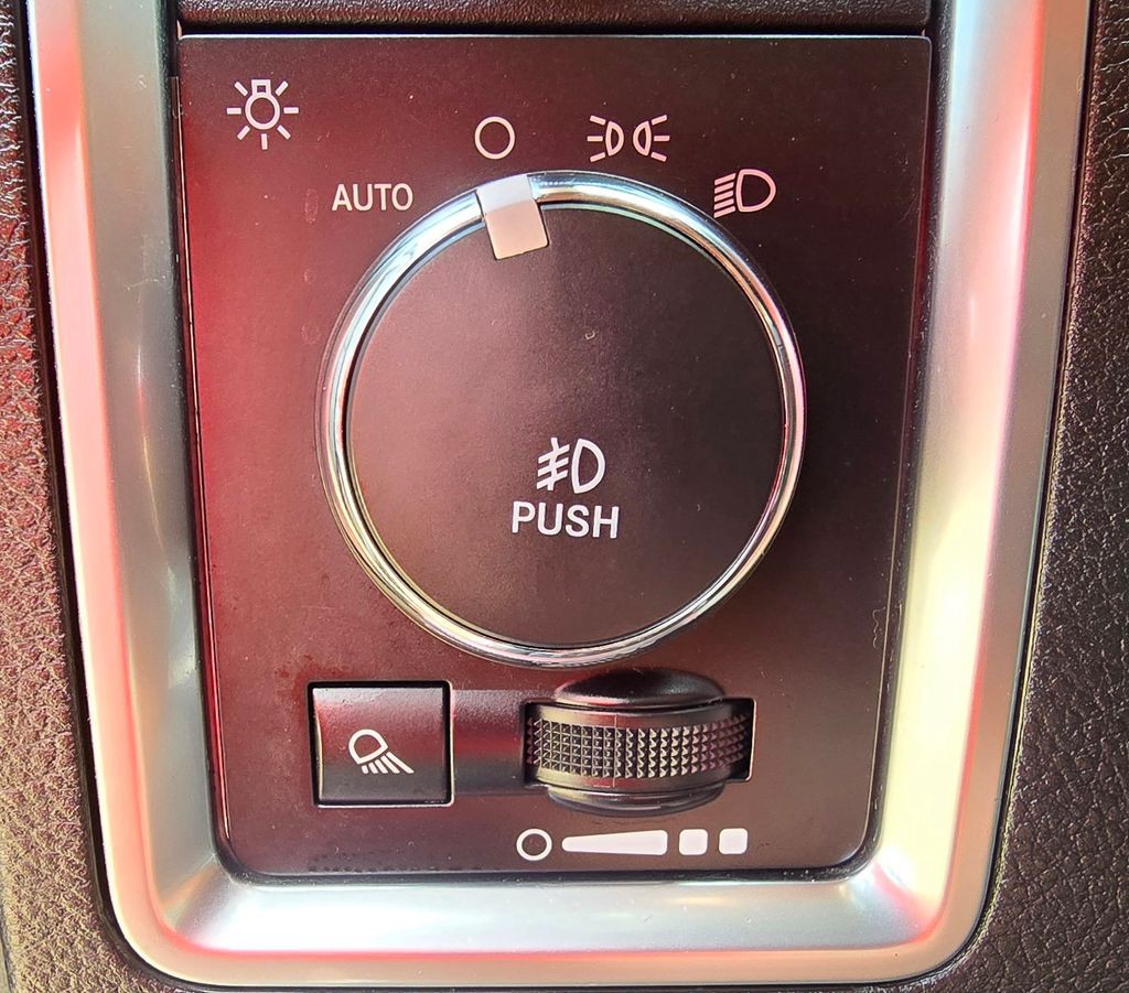 2017 RAM 1500 Image 25