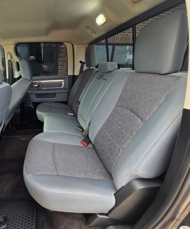 2017 RAM 1500 Image 39