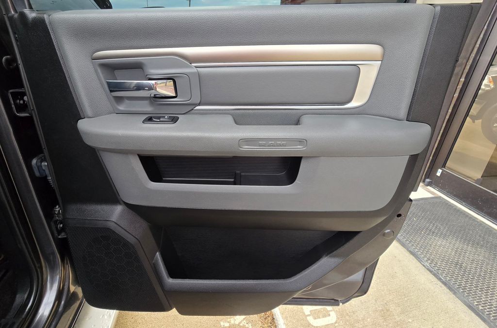 2017 RAM 1500 Image 46