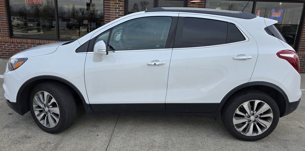 2017 Buick Enclave Image 3