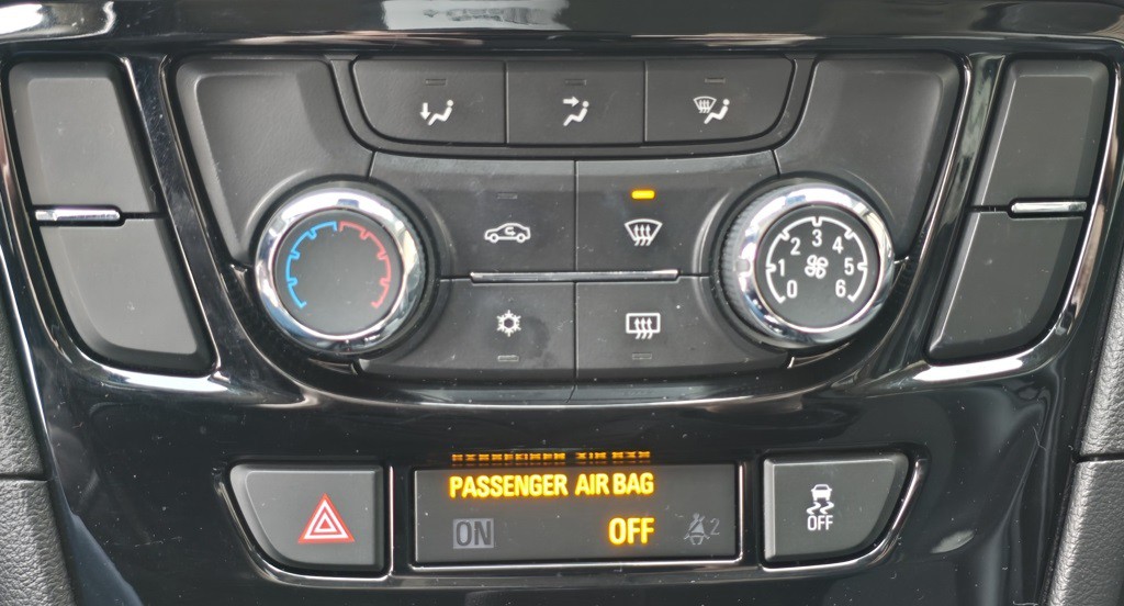 2017 Buick Enclave Image 14