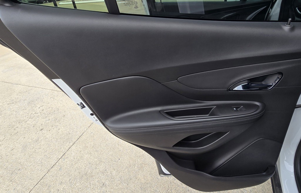 2017 Buick Enclave Image 17