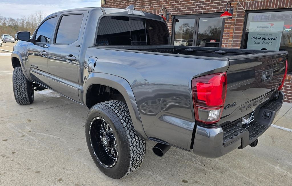 2021 Toyota Tacoma Image 6