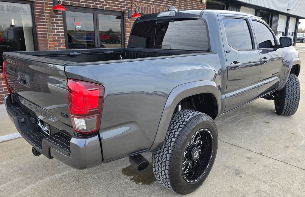 2021 Toyota Tacoma Image 7