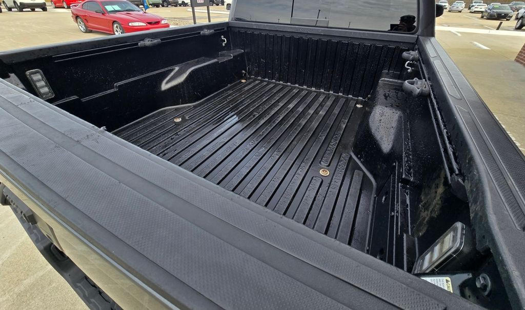 2021 Toyota Tacoma Image 13