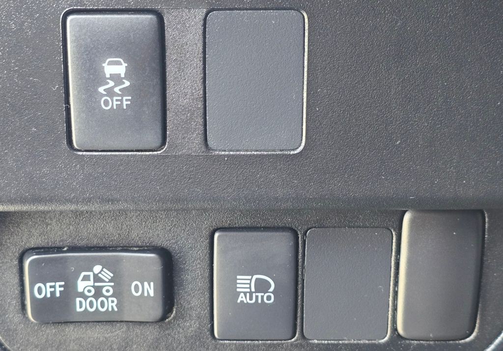 2021 Toyota Tacoma Image 22