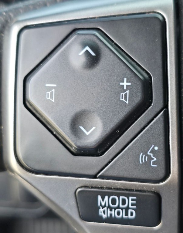 2021 Toyota Tacoma Image 25