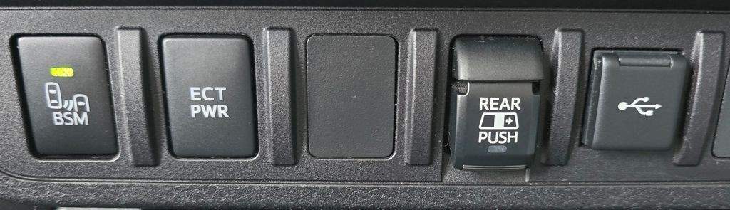 2021 Toyota Tacoma Image 34