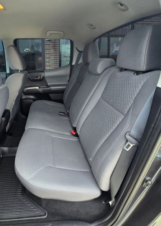 2021 Toyota Tacoma Image 36