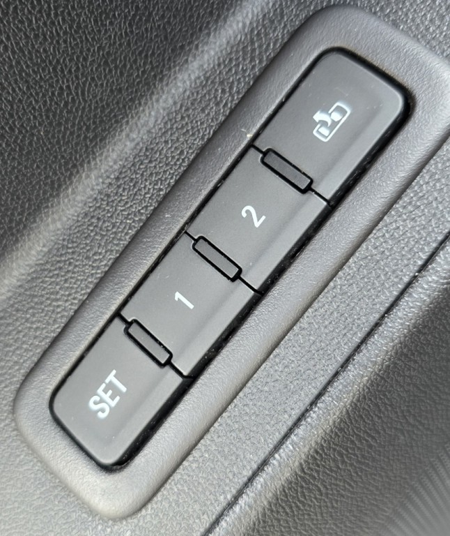 2020 Chevrolet Equinox Image 18