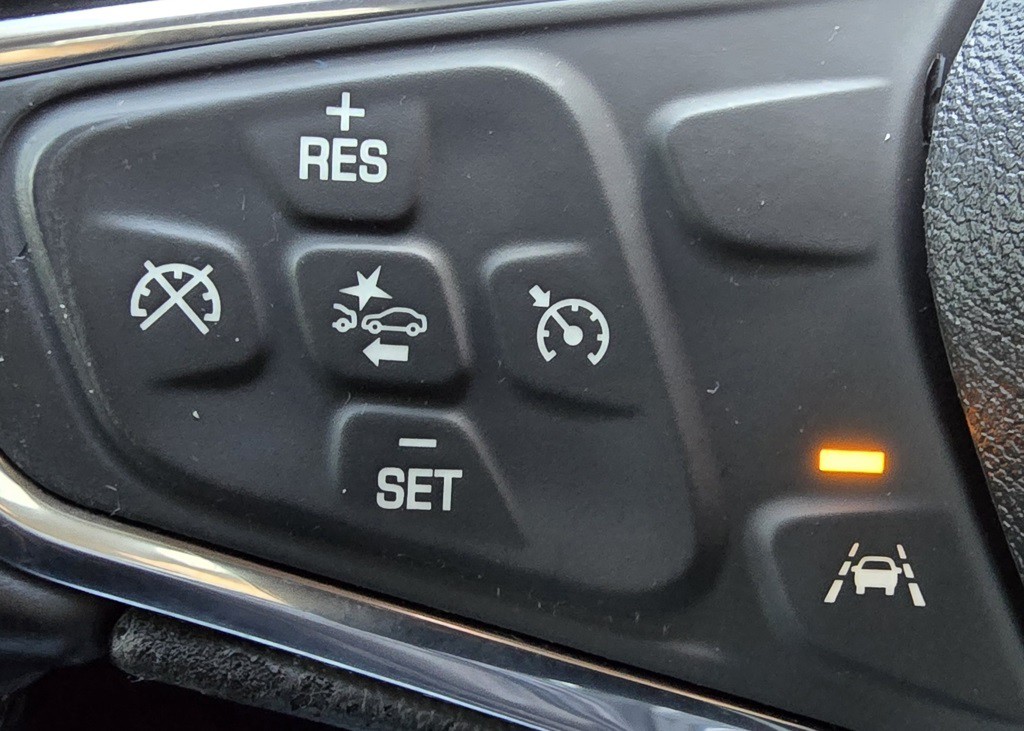 2020 Chevrolet Equinox Image 25