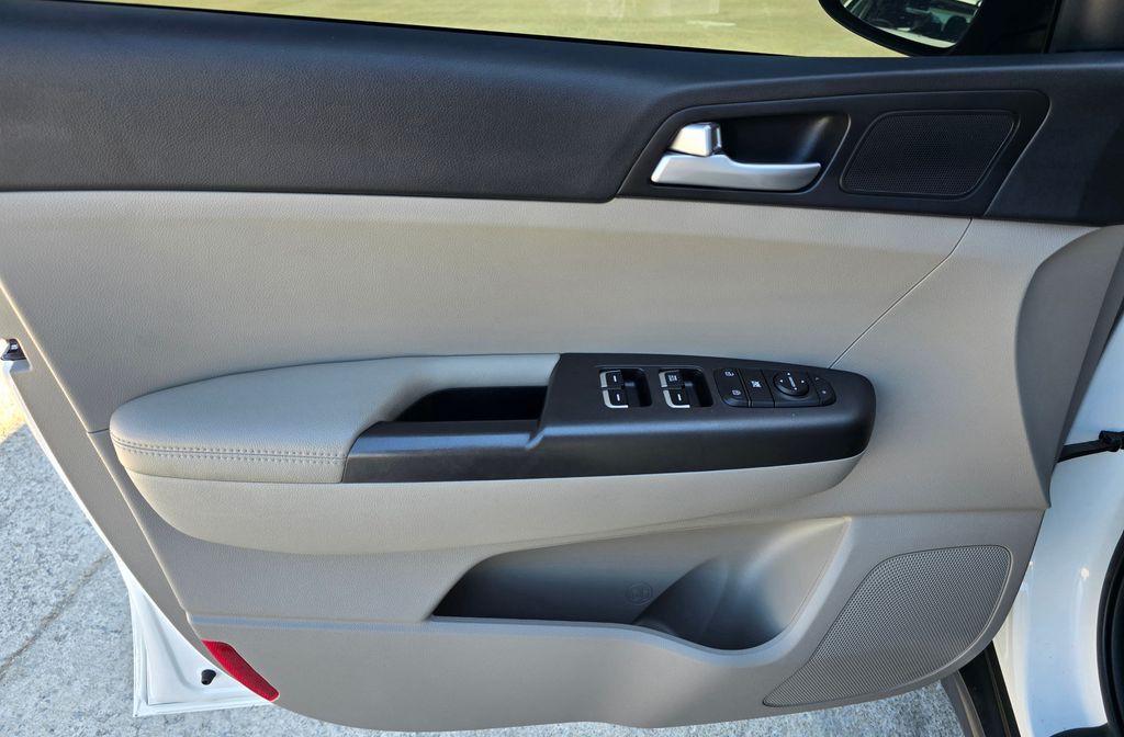 2021 Kia Sportage Image 15