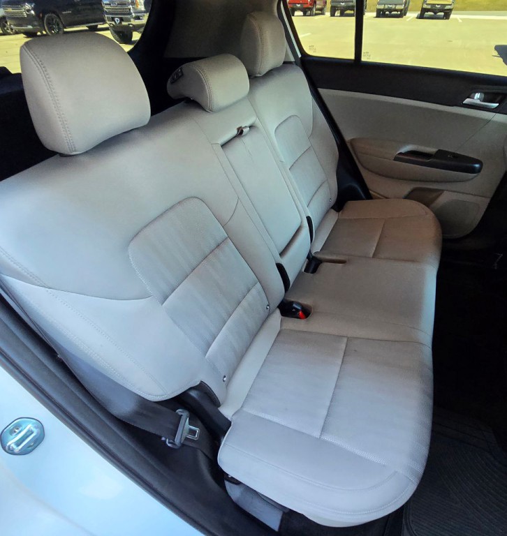 2021 Kia Sportage Image 40